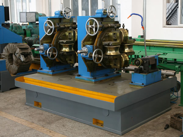 Straightening machine